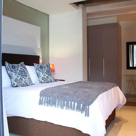 Apt 67 Long Street No Loadshedding Apartment Cape Town Room photo