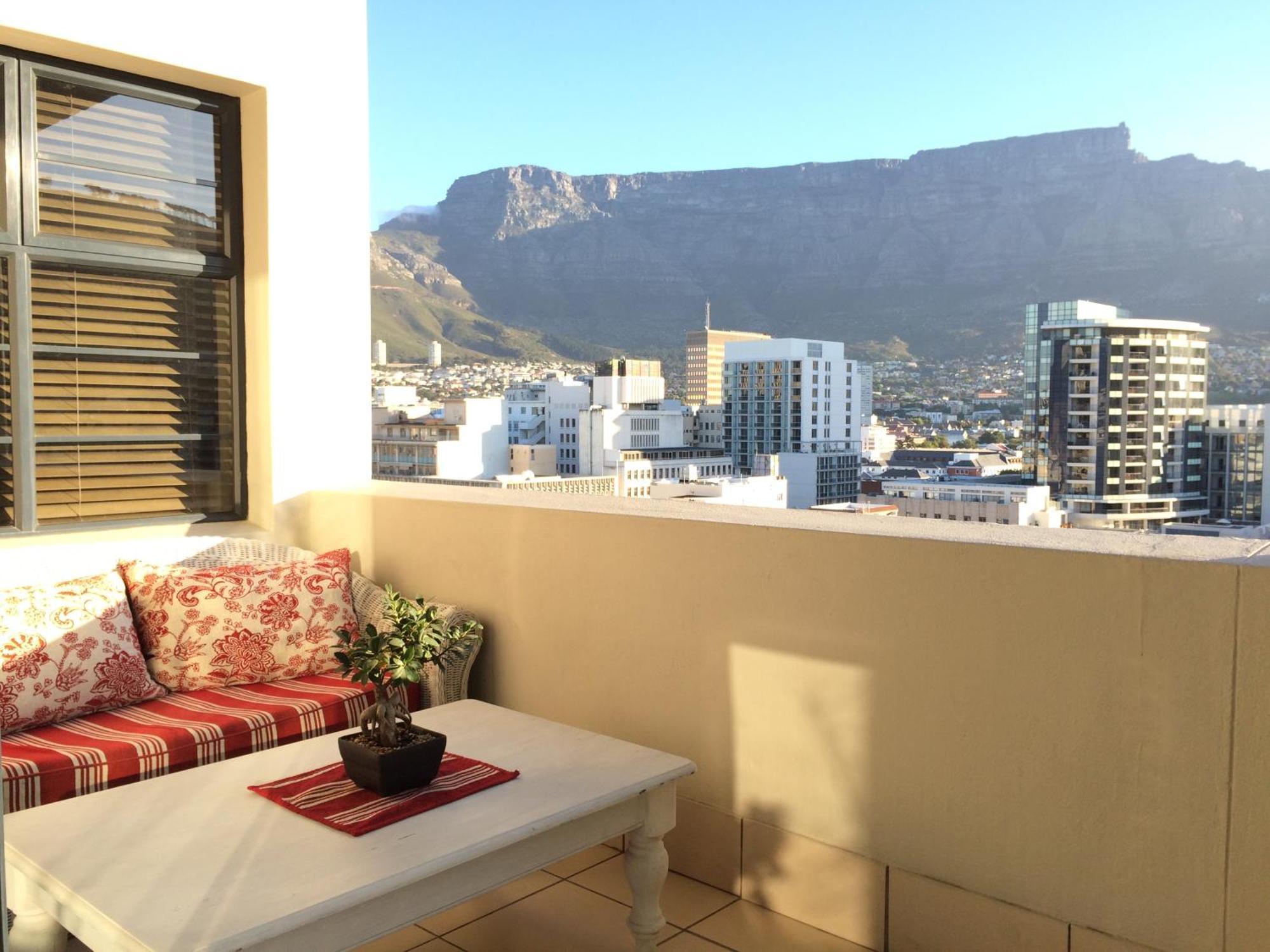 Apt 67 Long Street No Loadshedding Cape Town