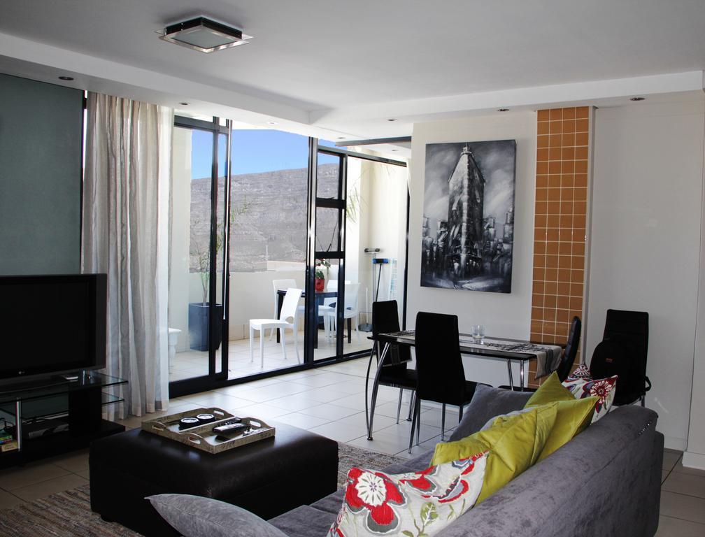 Apt 67 Long Street No Loadshedding Cape Town