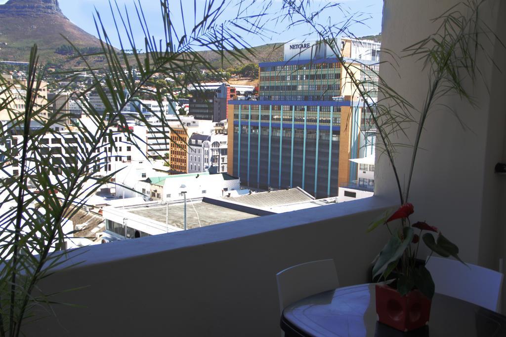 Apt 67 Long Street No Loadshedding Apartment *